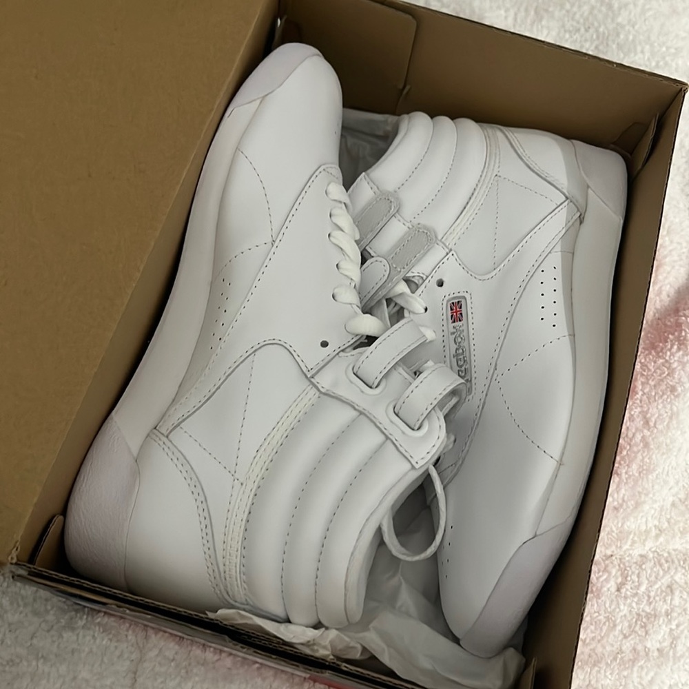Reebok women’s Freestyle Hi white